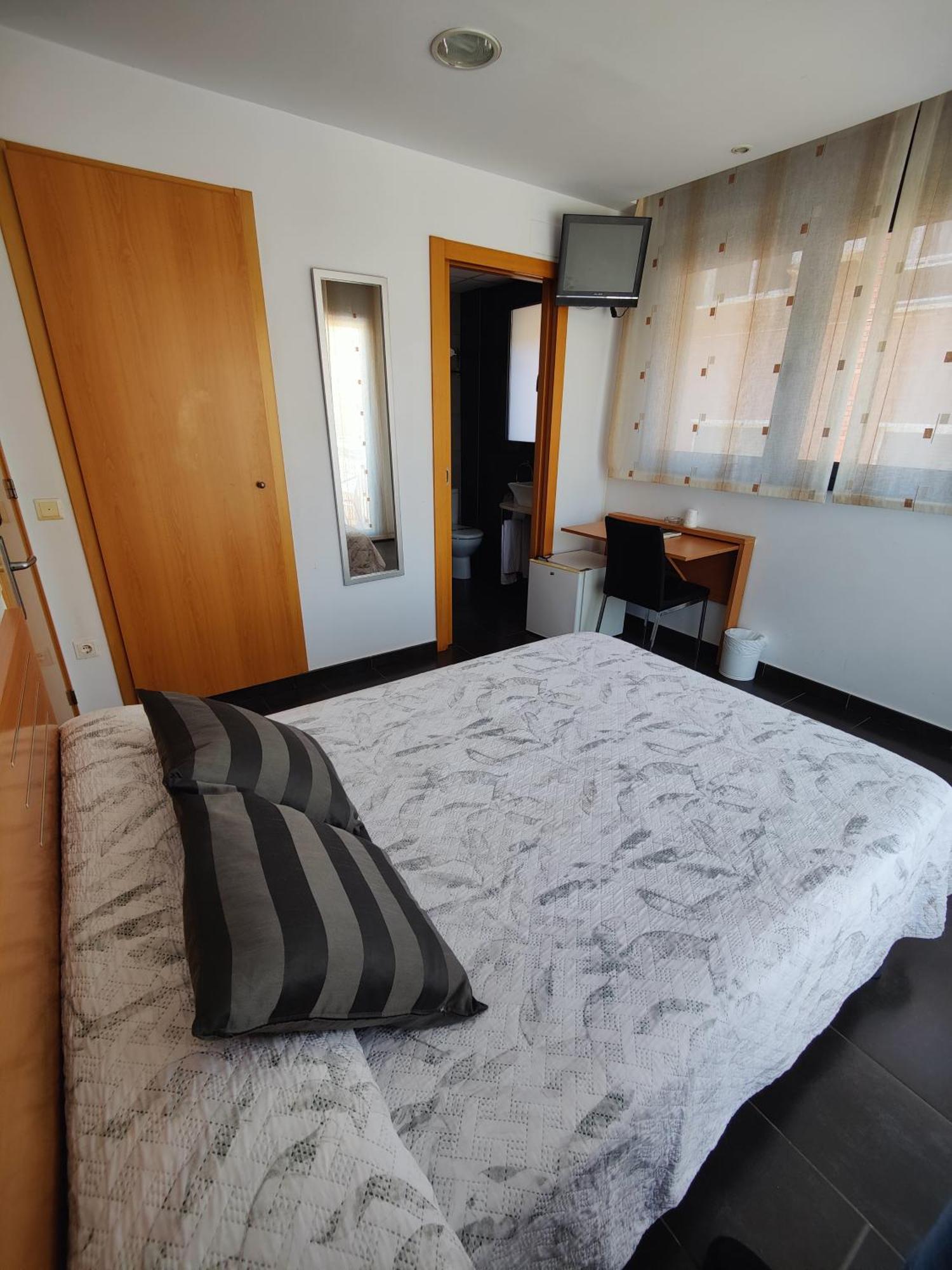 Manel Guest house